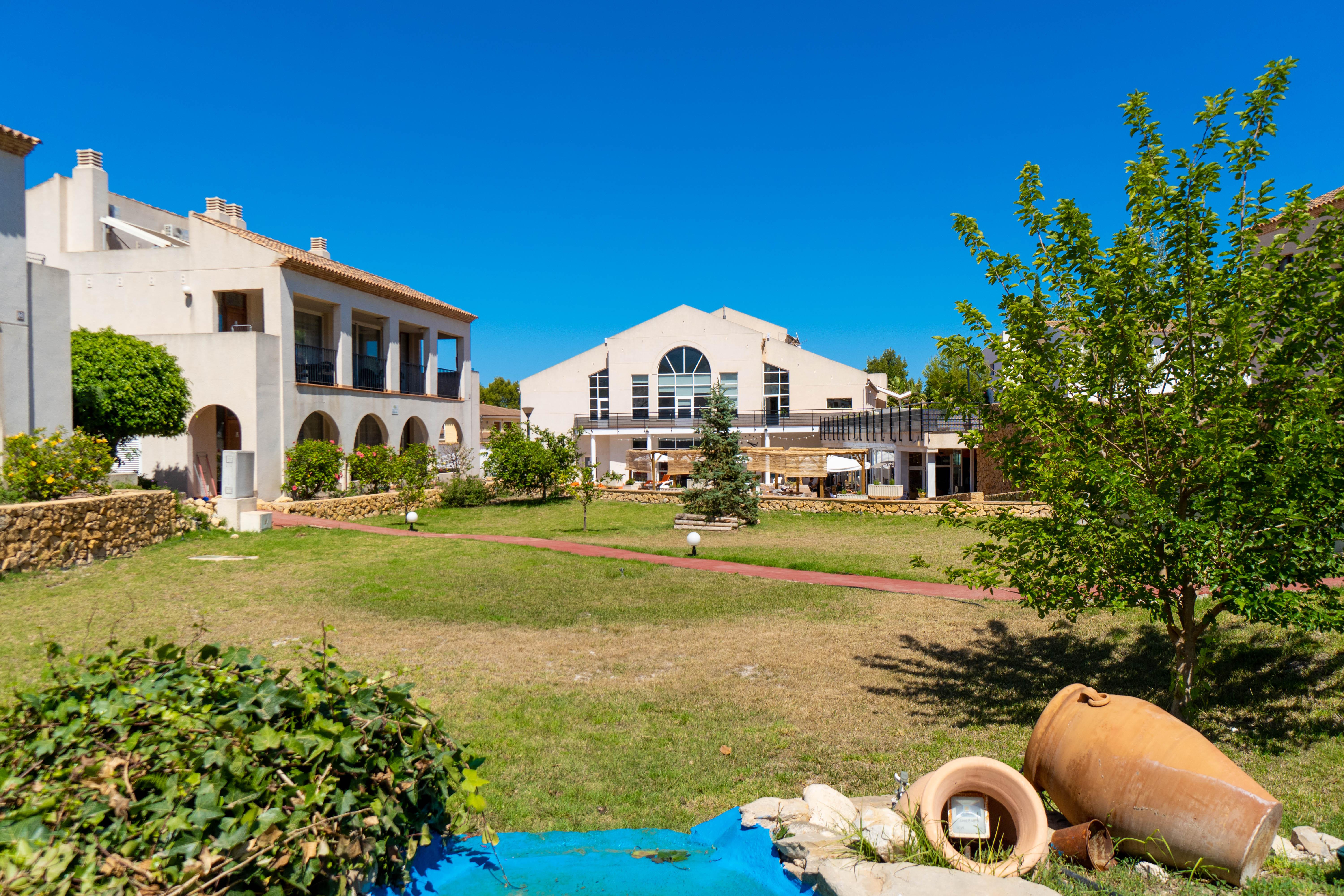 L'Alfas Oasis Hotel ลาลฟาส เดล ปี ภายนอก รูปภาพ